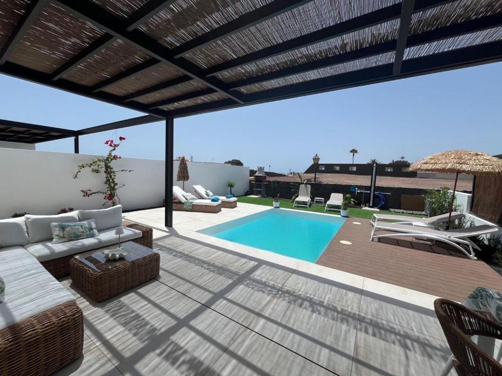 Serena Holiday Homes By Livvo Playa Blanca  Exterior foto